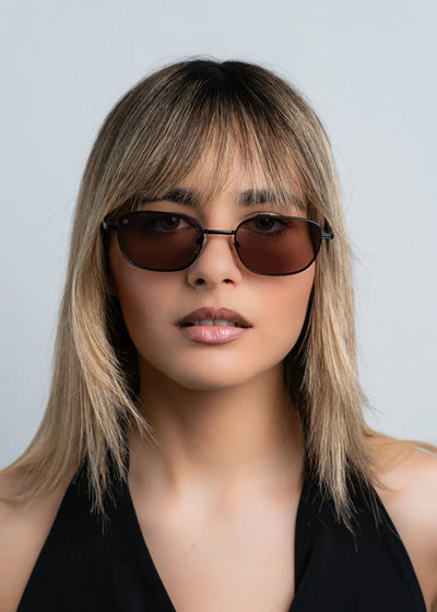 RED RAVEN - Vi BROWN