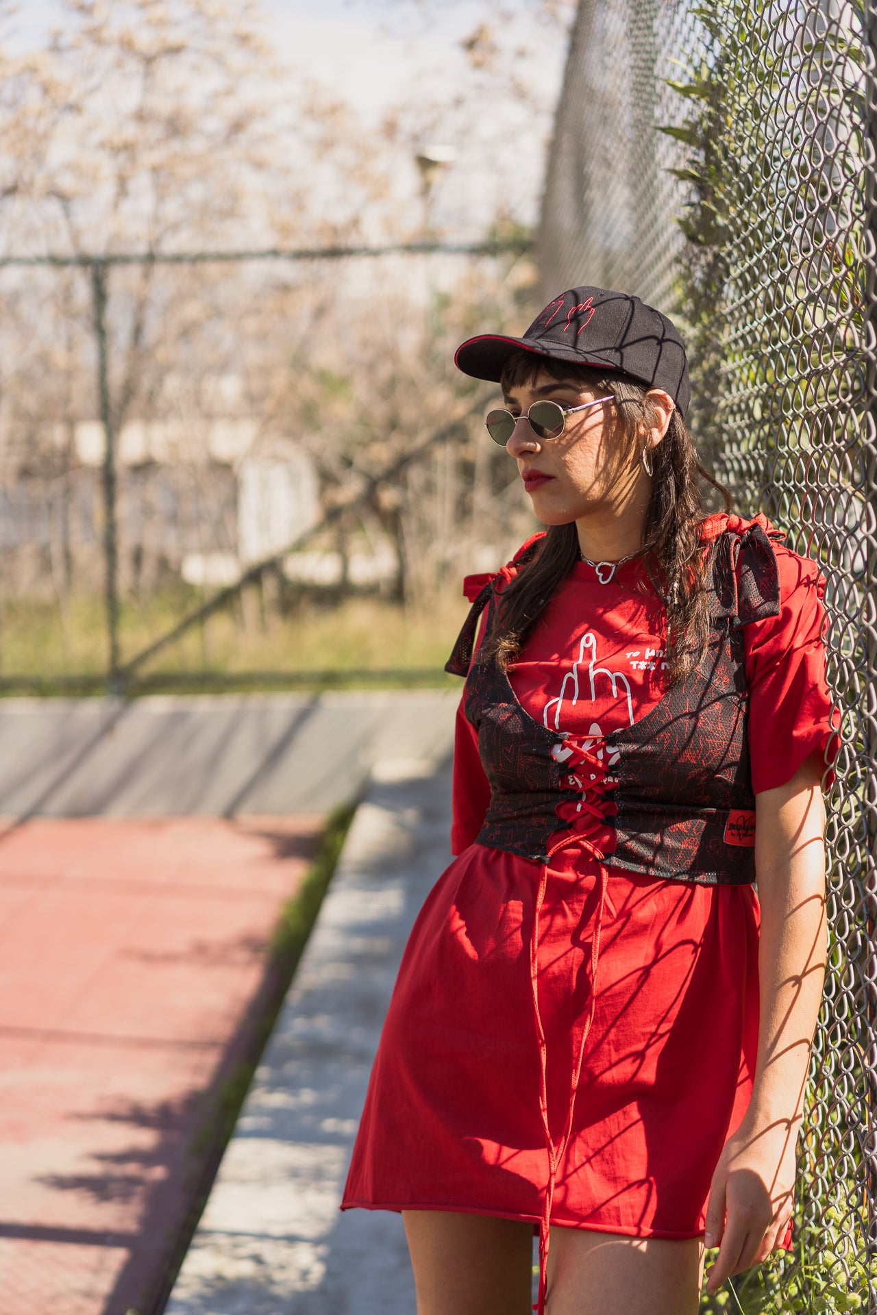 To mplouzaki t**prwhn-DRESS