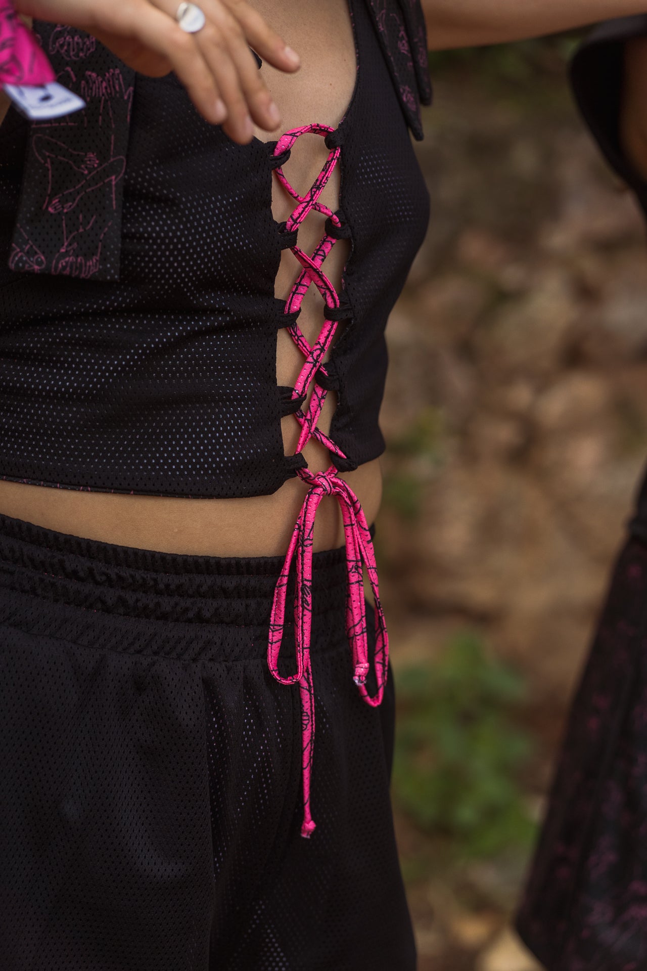 Tie-me-up Top FUCHSIA/BLACK