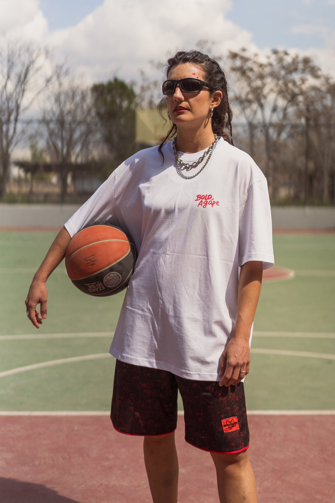 Hug me/Luv me T-shirt