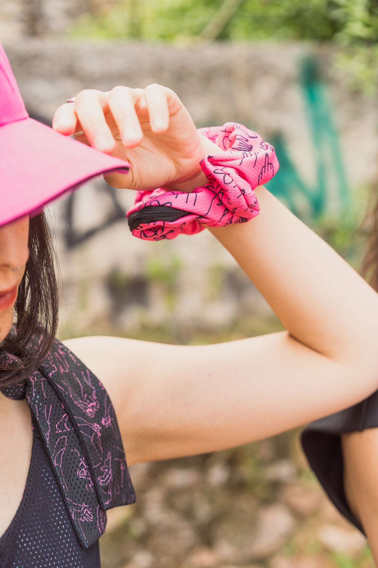Scrunchie-Zipper BOLD Agape Fuchsia