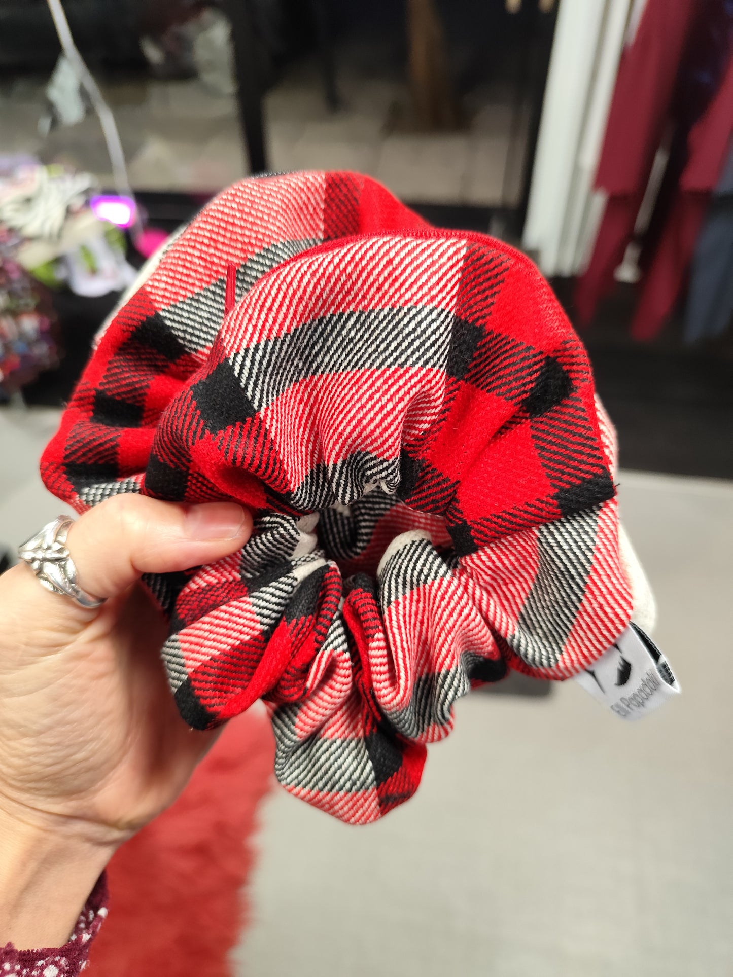 Scrunchie-Zipper Plaid