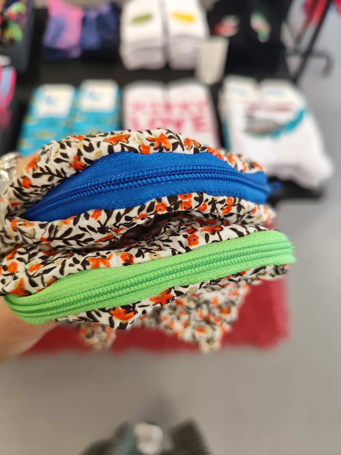 Scrunchie-Zipper Orange Flowers