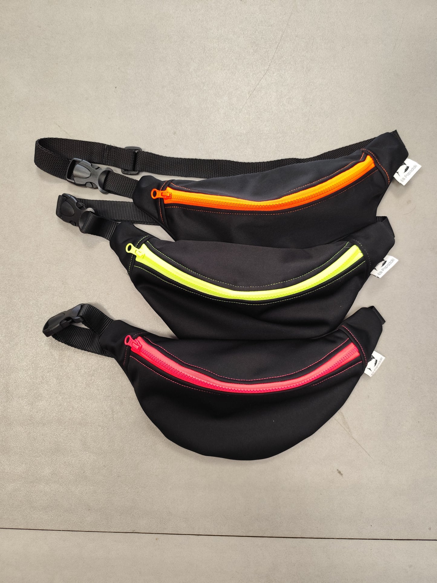 Banana-bag black/neon