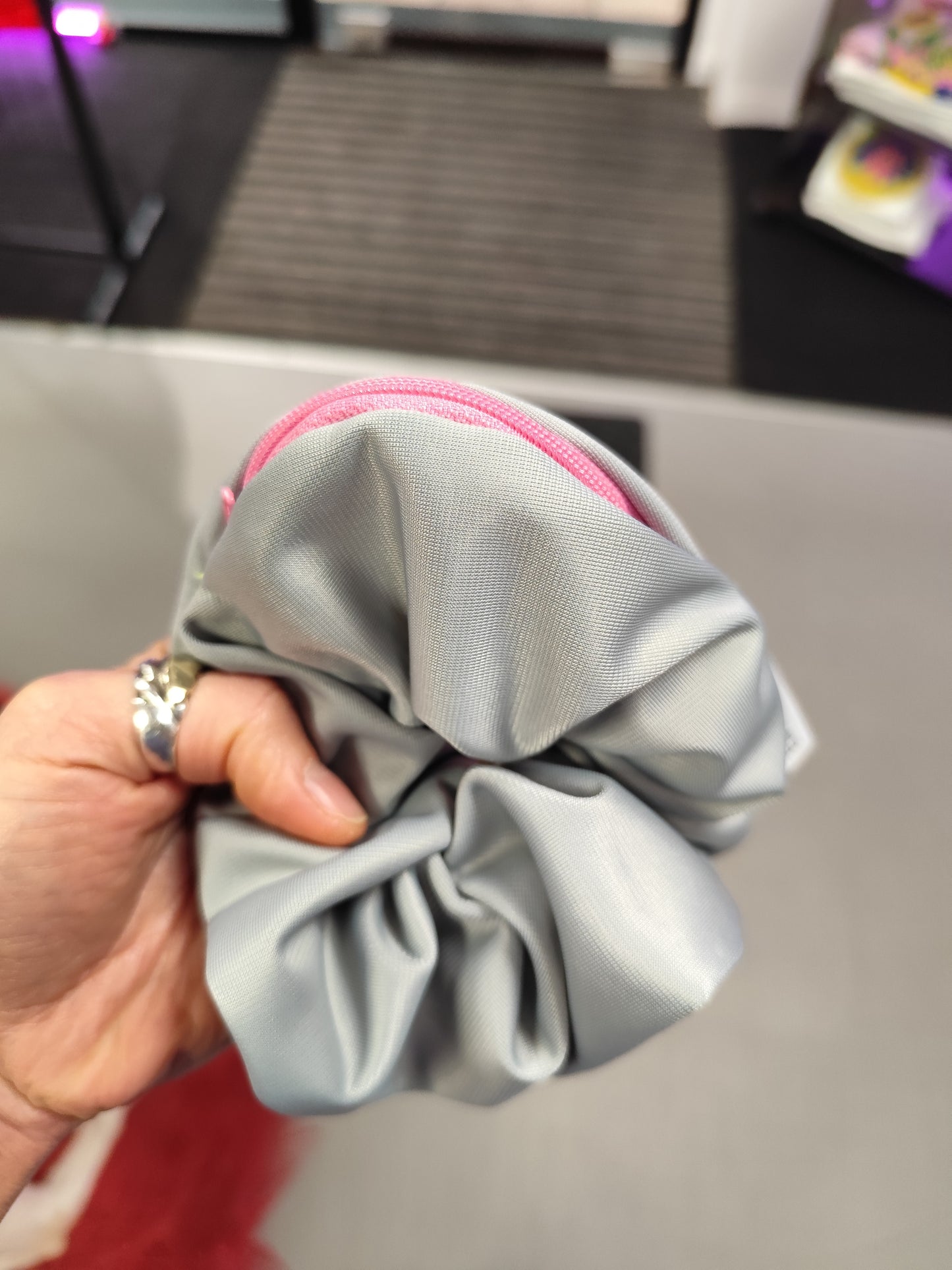 Scrunchie-Zipper Silver grey
