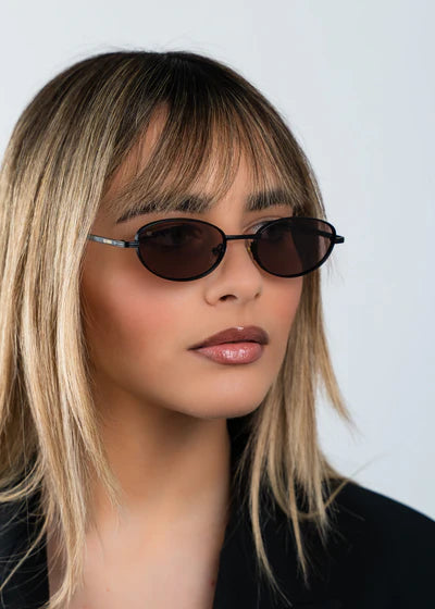 RED RAVEN - AMELIA BROWN