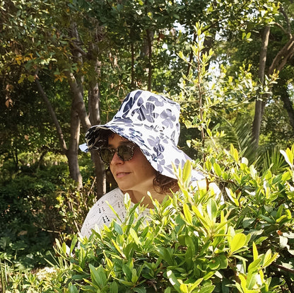 Beach hat - Blue flowers