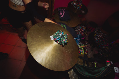 Scrunchie-Zipper BEFORE / NO REGRETS