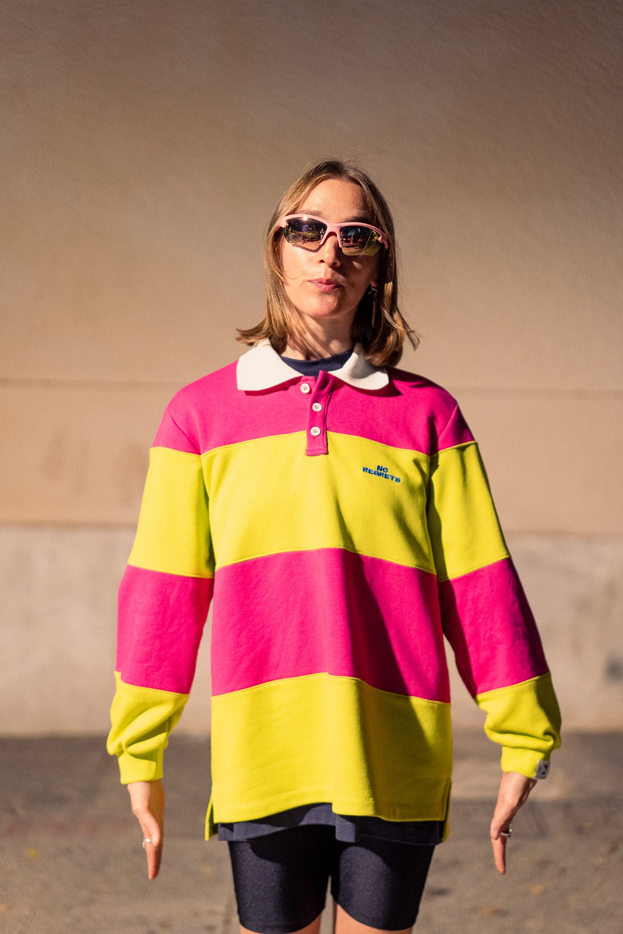 21:15, Polo sweatshirt