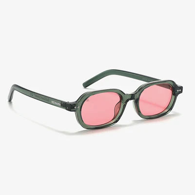 RED RAVEN -CONNOR EMERALD