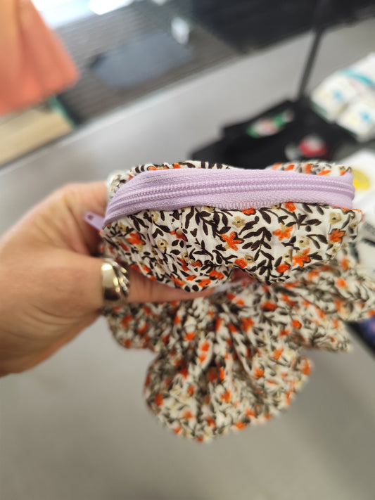 Scrunchie-Zipper Orange Flowers