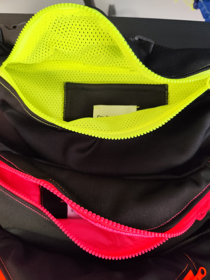 Banana-bag black/neon
