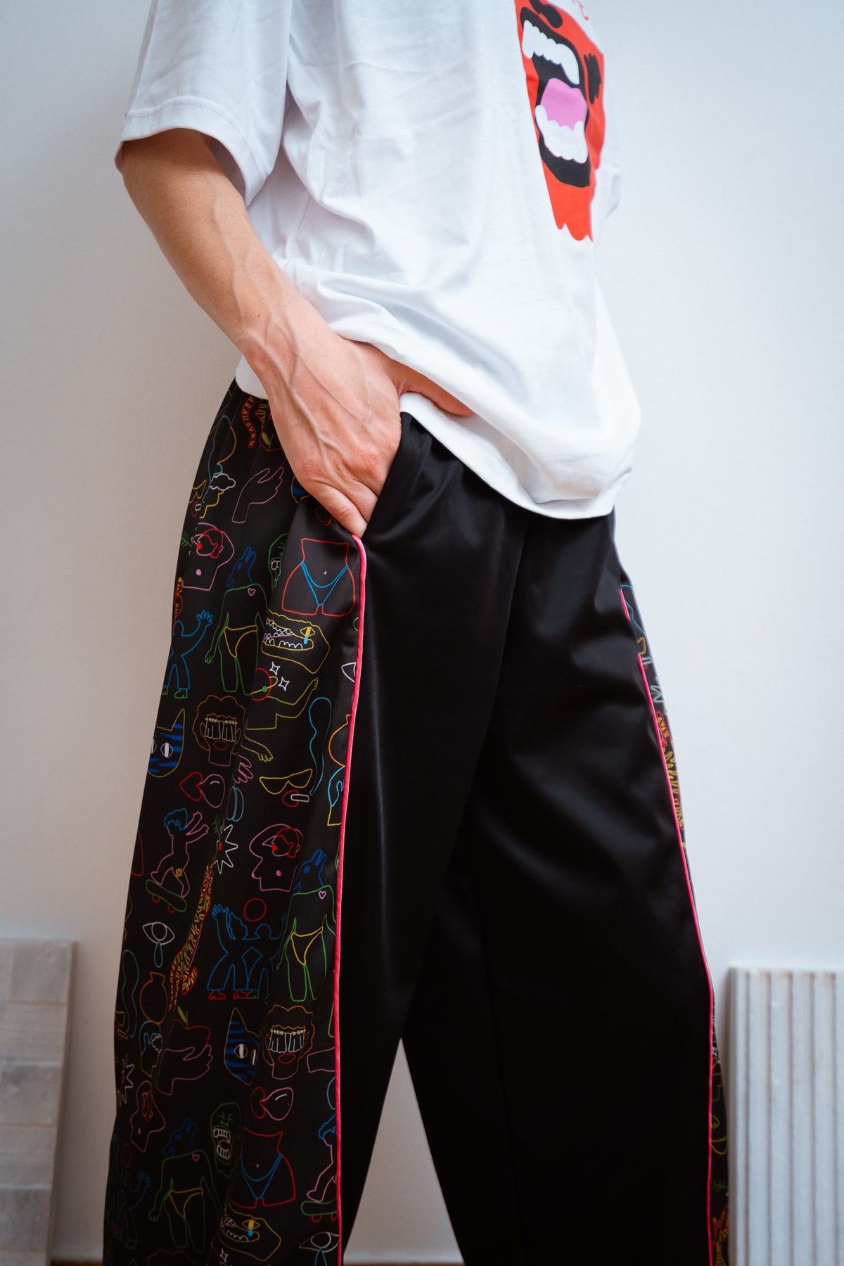 Feel it OUT! pants