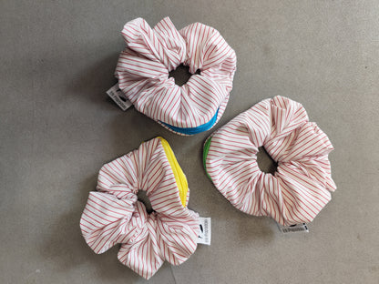 Scrunchie-Zipper With stripes