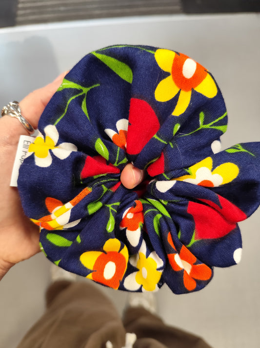 Scrunchie-Zipper Flowers