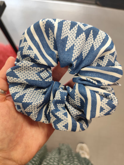 Scrunchie-Zipper Blue/White