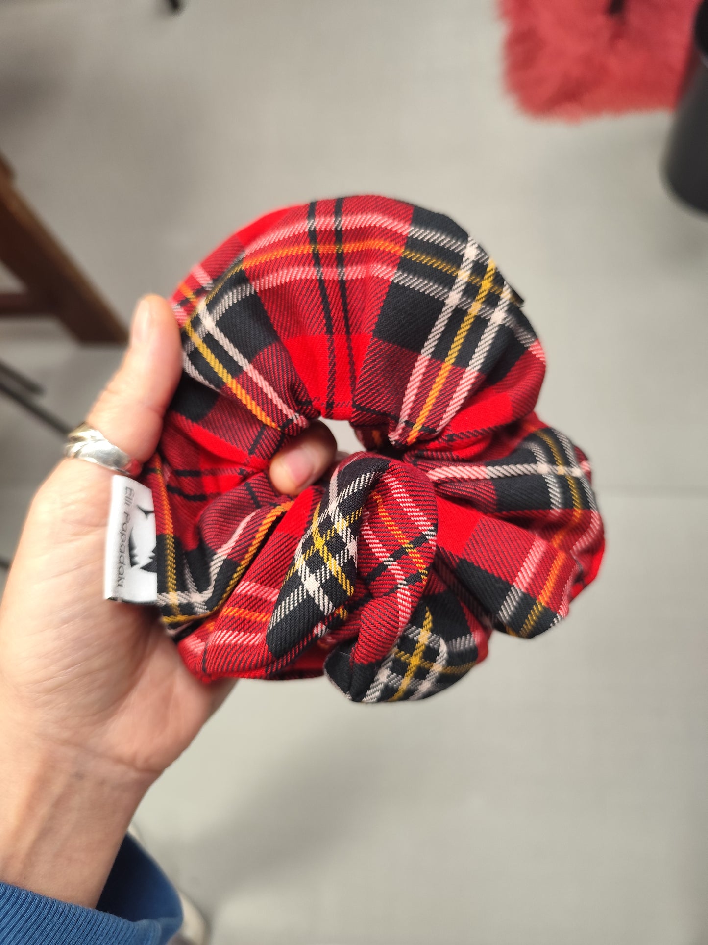 Scrunchie-Zipper Plaid