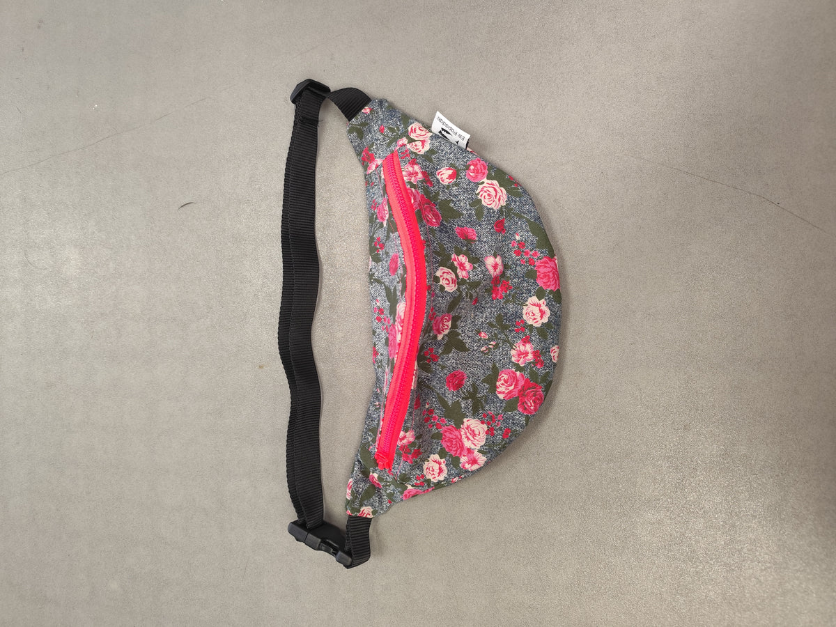 Banana-bag Roses