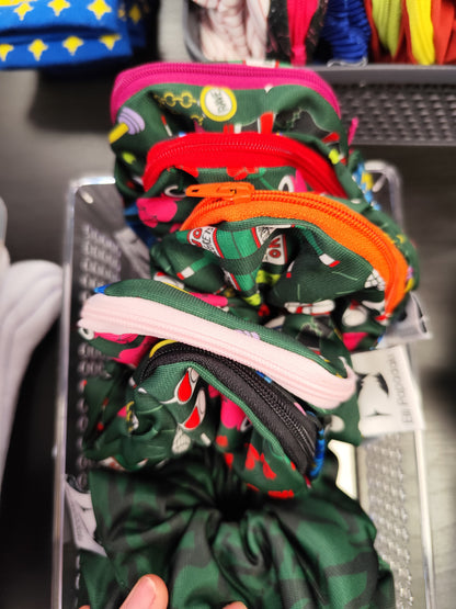 Scrunchie-Zipper BEFORE / NO REGRETS